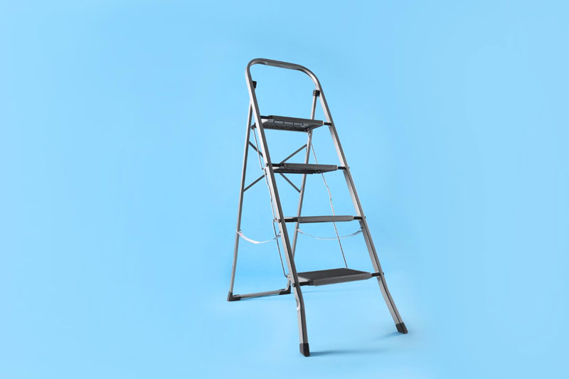 Как выбрать стремянку для использования в квартире