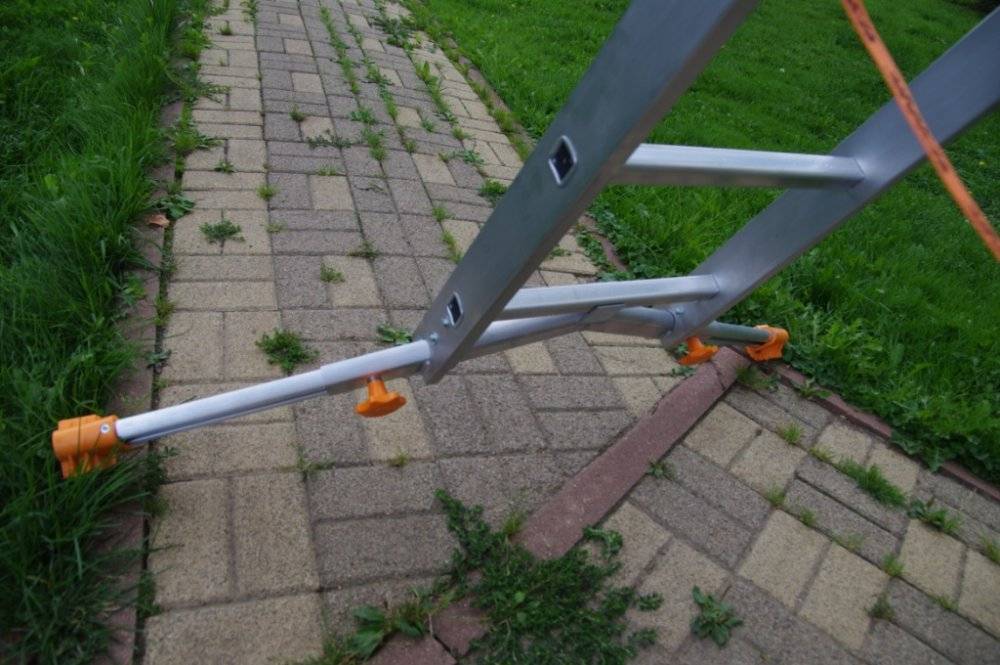 Трехсекционная лестница Ювелир Плюс 3х14